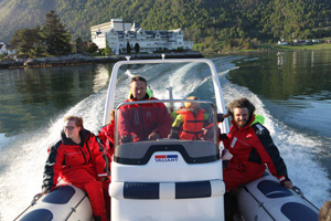 Fjord sightseeing with Balestrand Adventure